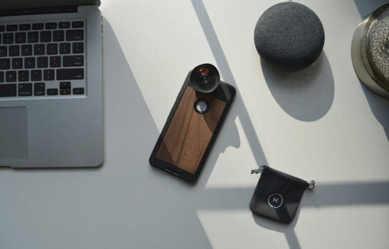 Enhance Your Lifestyle with These Cutting-Edge Tech Devices