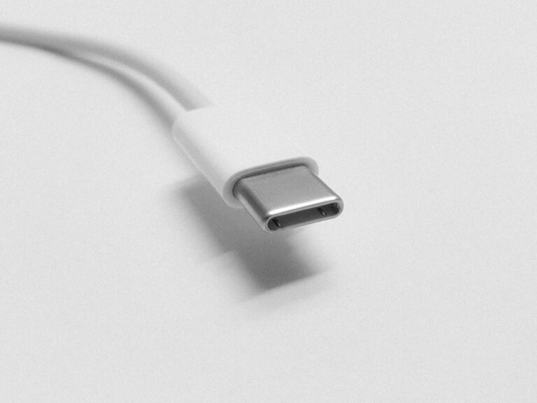 Get Ahead with These Top Trending Tech Products Online